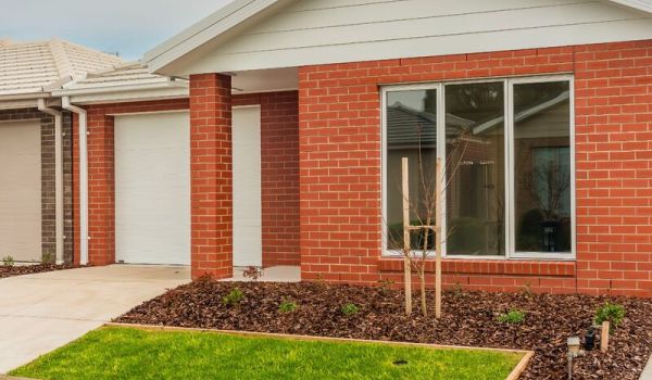 33 Branchilly Drive, Roxburgh Park, VIC