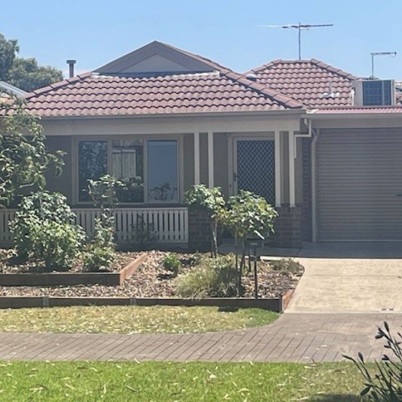 3 Harvest Walk Front